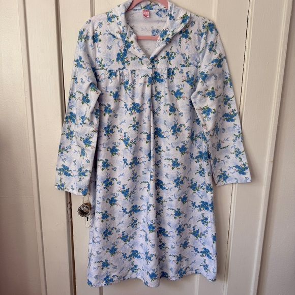 Vintage Sears Blue Floral Flannel Nightgown Women’s Size Medium (12–14) - Picture 1 of 7